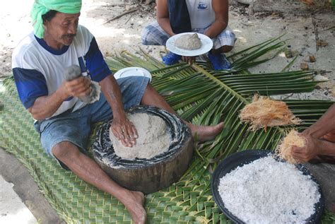 How is Micronesian food influenced by its history and culture ...