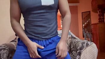 Alguien se puso travieso esta tarde y comenzó a explorar su culito XVIDEOS