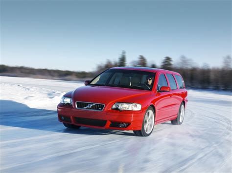 2007 Volvo V70 R Images. Photo volvo_V70R_manu-07_05-1024.jpg
