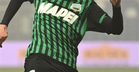 Sassuolo Revenge Porn Filmato Intimo Spedito Ai Parenti Del Calciatore Dall Ex Amante 25enne
