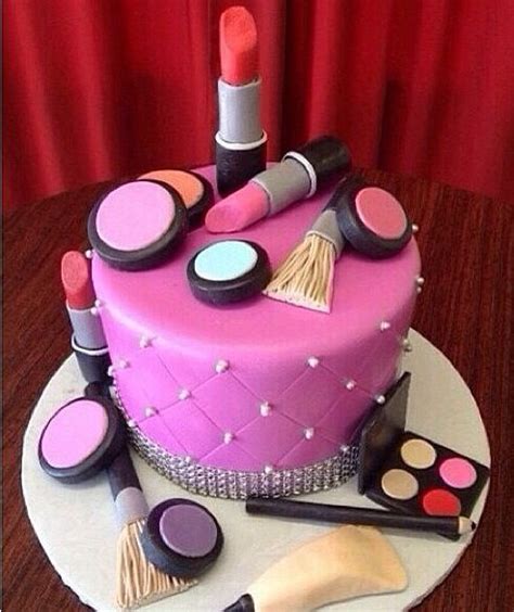 Makeup Cake Ou Comment Allier Gourmandise Et Beauté Make Up Cake Girl Cakes Fondant Cakes