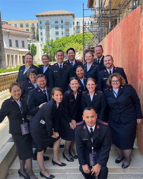 what is the salary of the ceo of salvation army 2