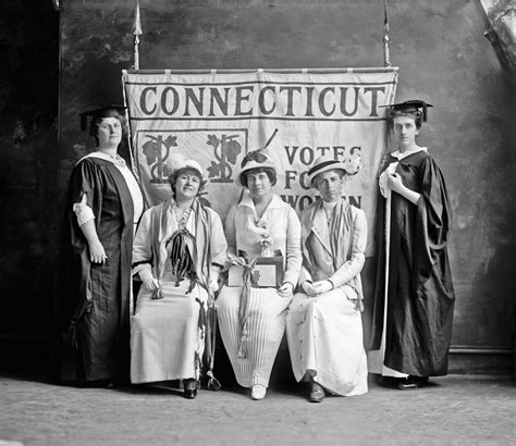 History In Photos Suffragettes