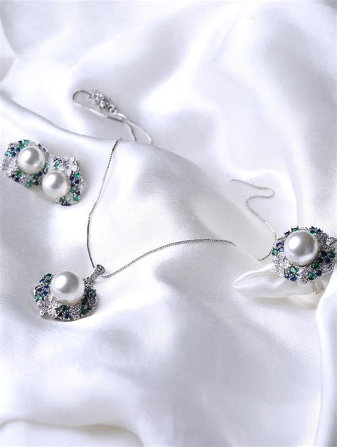 Elena Set Roseandyasmine