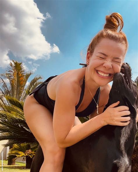 Fernanda Souza Fernandasouzaoficial Nude OnlyFans Leaks Fappening FappeningBook