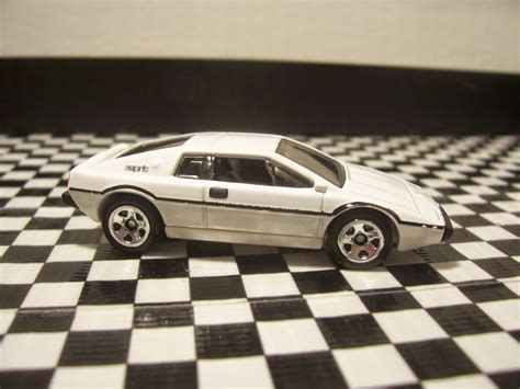 Hot Wheels Racing League Hot Wheels Speed Test Lotus Esprit S