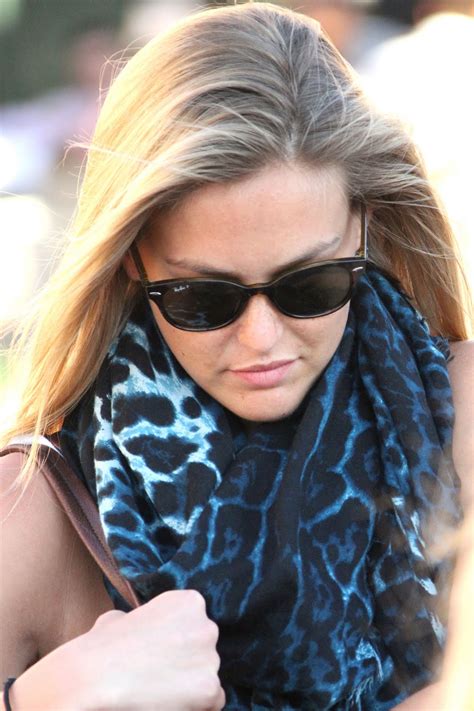 Bar Refaeli S Hot Blue Scarf Models Inspiration