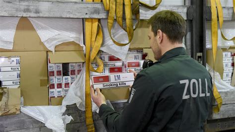 Drogen B Ller Schwarzarbeit Zoll Im Norden Mit Bilanz Bild De