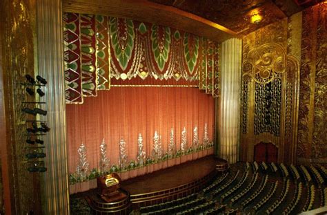 $5 Classic Movie Night | Paramount Theatre - FunCheapSF.com