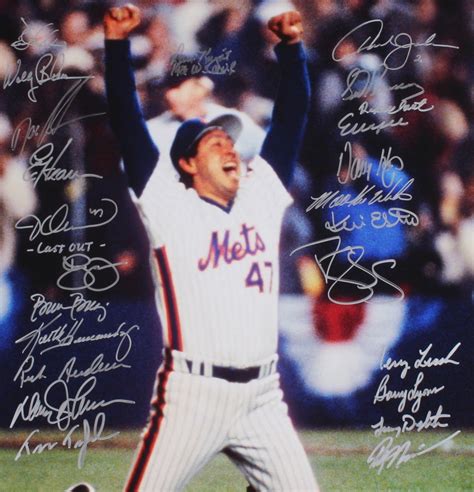 1986 Mets 16x20 Photo Team Signed By 24 With Darryl Strawberry Jesse