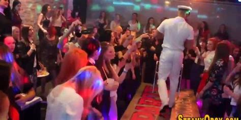 Stunning Cfnm Amateur Tnaflix