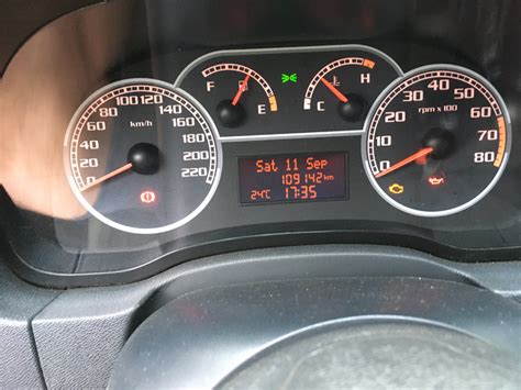 Замена воздушного и салонного фильтра — FIAT Albea, 1,4 л, 2011 года ...