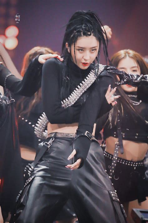 H C Tr C Ng C A Lisa Hot Nh T Chung K T Thanh Xu N C B N M I T C Si U Ch T Th N Th I S T