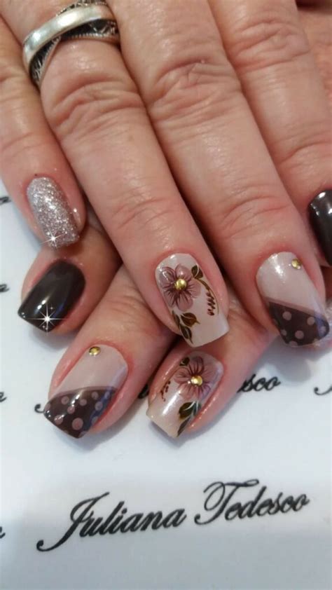 Unhas Decoradas Nude 2024 Tendências Ideias e Tons de Nude
