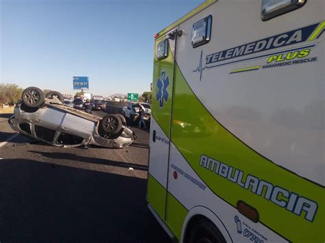 Se registra choque y volcadura sobre la autopista México Pachuca La