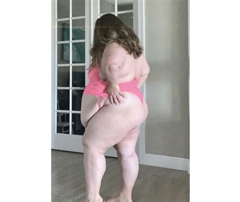 Piggy In Pink Nude Pics Xhamster