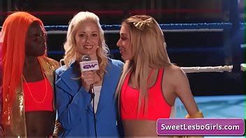 Les Lesbiennes Sexy Ariel X Et Sinn Sage Se Font Baiser Dans Le Ring De Lutte XVIDEOS