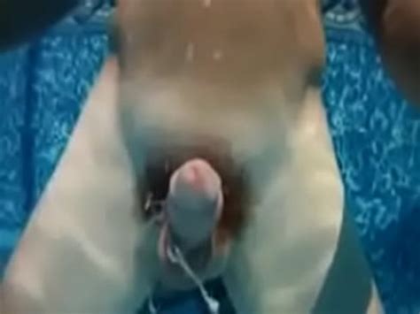 AMAZING Underwater Cumshot XVIDEOS
