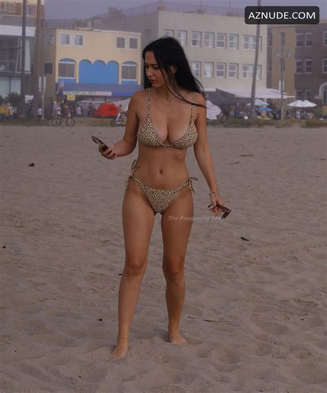 Iva Kovacevic Sexy Showing Off Her Curves In A Bikini In Venice La Aznude