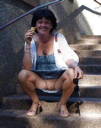 Upskirt Outside ZB Porn