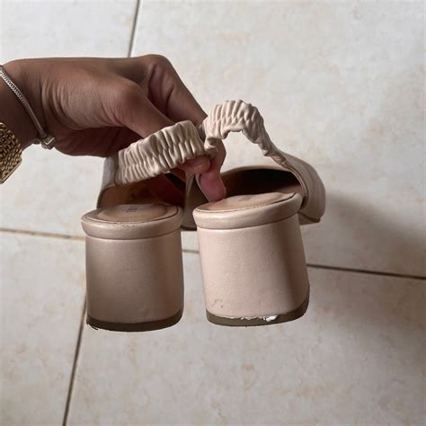 High Heels Nude Sepatu Nude Fesyen Wanita Sepatu Di Carousell