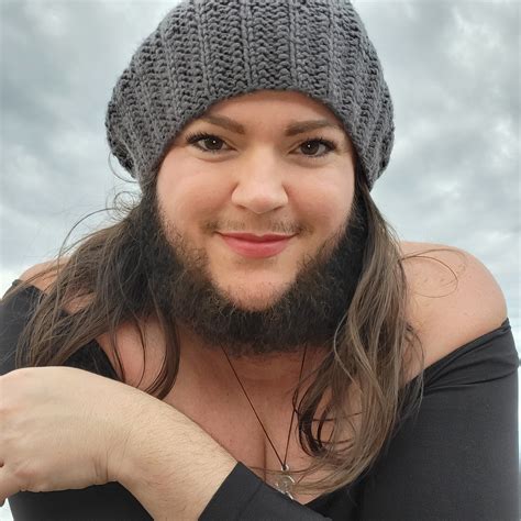 Art critics clash over the true meaning of the John Ded style 7