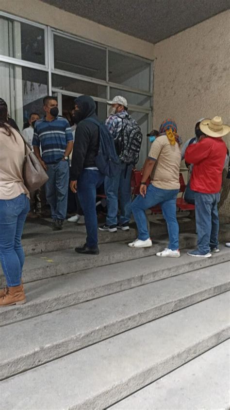 Ceteg Toma El Edificio De Finanzas El Sol De Chilpancingo