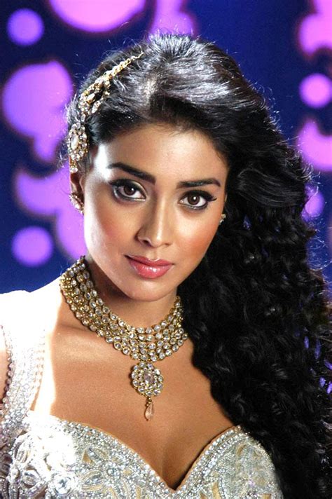 Actress Shreya In Hot Item Song Photos Cinindya