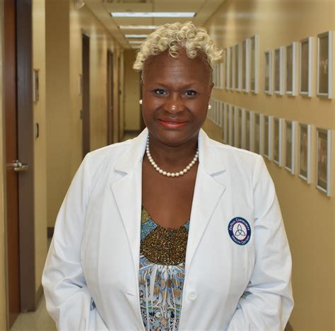 News: DCHC Welcomes Podiatrist Dr. Michelle Donaldson-Bailey - DePaul