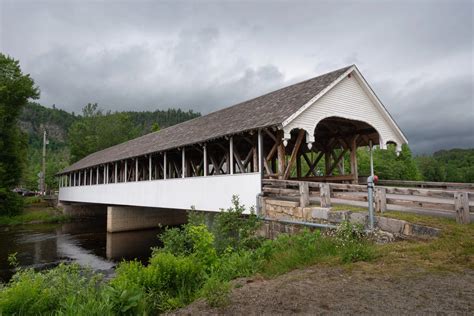 historic stark covered bridge  hampshire todd henson photography
