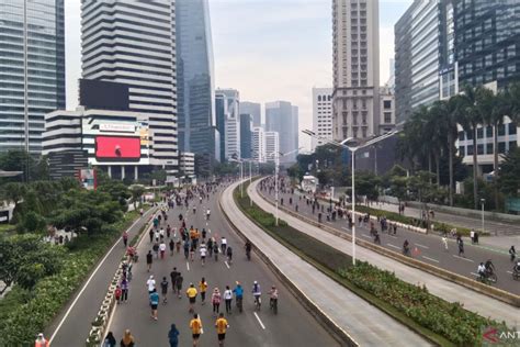 Polisi Tutup Sejumlah Ruas Jalan Menuju Thamrin Sudirman Saat HBKB