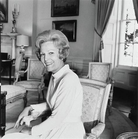 Pat Nixon In The White House By Horst P Horst