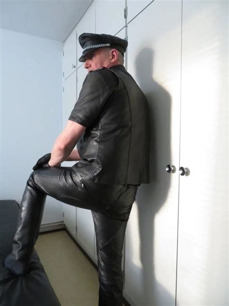 Juha Vantanen Finnish Amateur Leather Fetish Pornmodel Pics XHamster