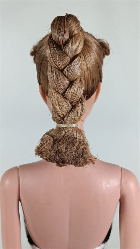 DARK BLONDE BROWNETTE 4 OBJECT D B