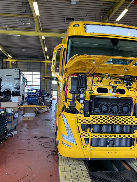 Projektfahrzeug Von Acargo Gmbh F R Trucker Babe Jana Volvo Fh New Uhl Trucks Blog