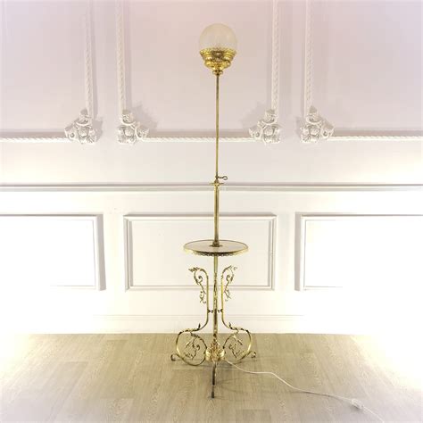 Торшер антикварный с мраморным столиком рубежа XIX-XX веков, Франция.