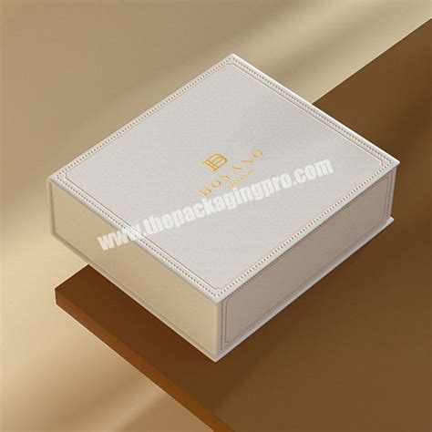 Custom Printed White Cardboard Paper Gift Oil Perfumes Bottle Packaging