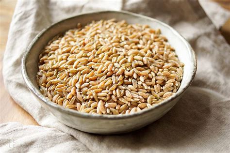 Pin auf tendenza naturalistica