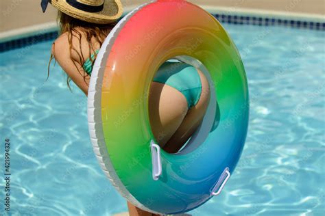 Stock Foto Sexy Summer Ass Woman In Bikini Near Pool Female Butt In