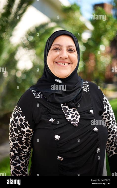 Happy Mature Woman Arab Middle Hi Res Stock Photography And Images Alamy