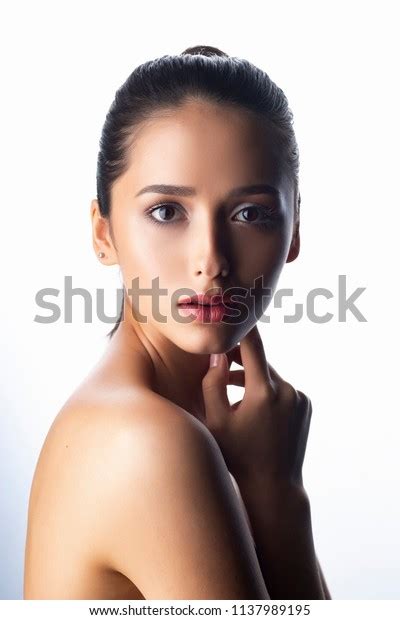 Close Portrait Brunette Girl Nude Makeup Stock Photo Shutterstock