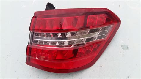 LAMPA TYLNA PRAWA MERCEDES E KLASA W212 KOMBI LED 8283535335