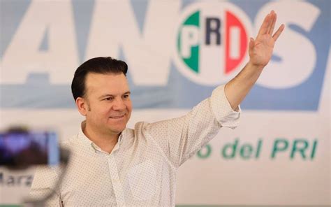 Esteban Villegas Recibe La Constancia De Gobernador Electo De Durango