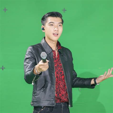 H Ng D N T C C A Hieuthuhai C Ngo I H Nh C A Hot Streamer Hieuhuuhai