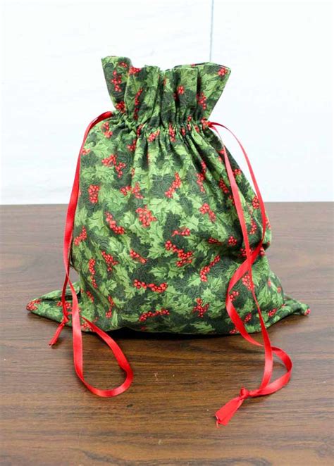 fabric gift bags quiltsocial