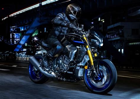 Yamaha Hyper Naked Brochure By Yamaha Motor Europe Uk Issuu