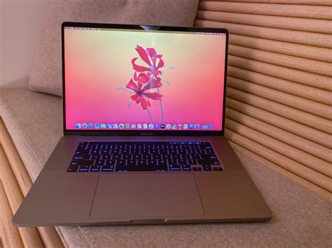 Apple-მა MacBook Pro-ს ახალი მოდელი წარმოადგინა - AT
