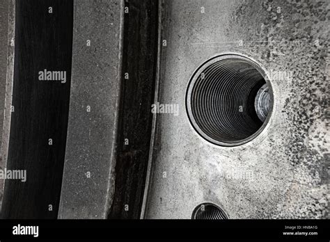 how to fix a threaded bolt hole