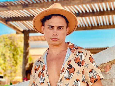 Em Pantanal Silvero Pereira será um peão gay apaixonado por personagem de Juliano Cazarré