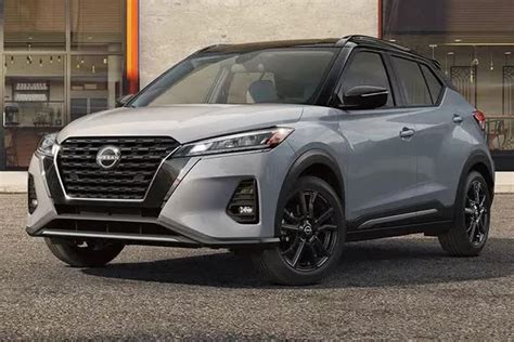 Lo T Xe Hot H N Ra M T Vi T Nam Th Ng Gi D I T Ng A D Ng Ph N Kh C Sedan Suv Mpv